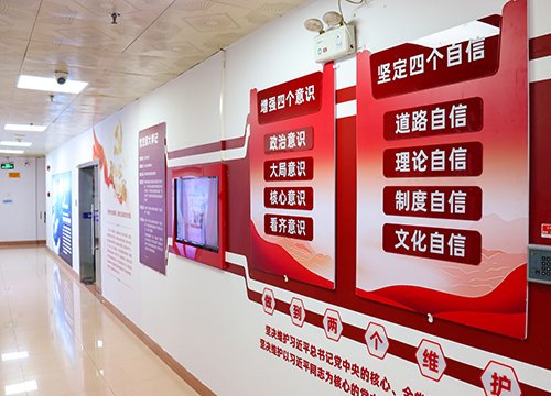 强化标杆引领，推进阵地建设